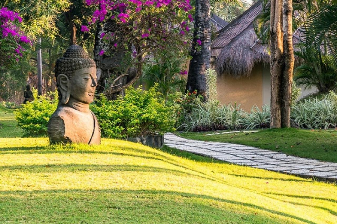 Siddhartha Oceanfront Resort & Spa Bali كوبو المظهر الخارجي الصورة